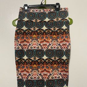 Geometric skirt